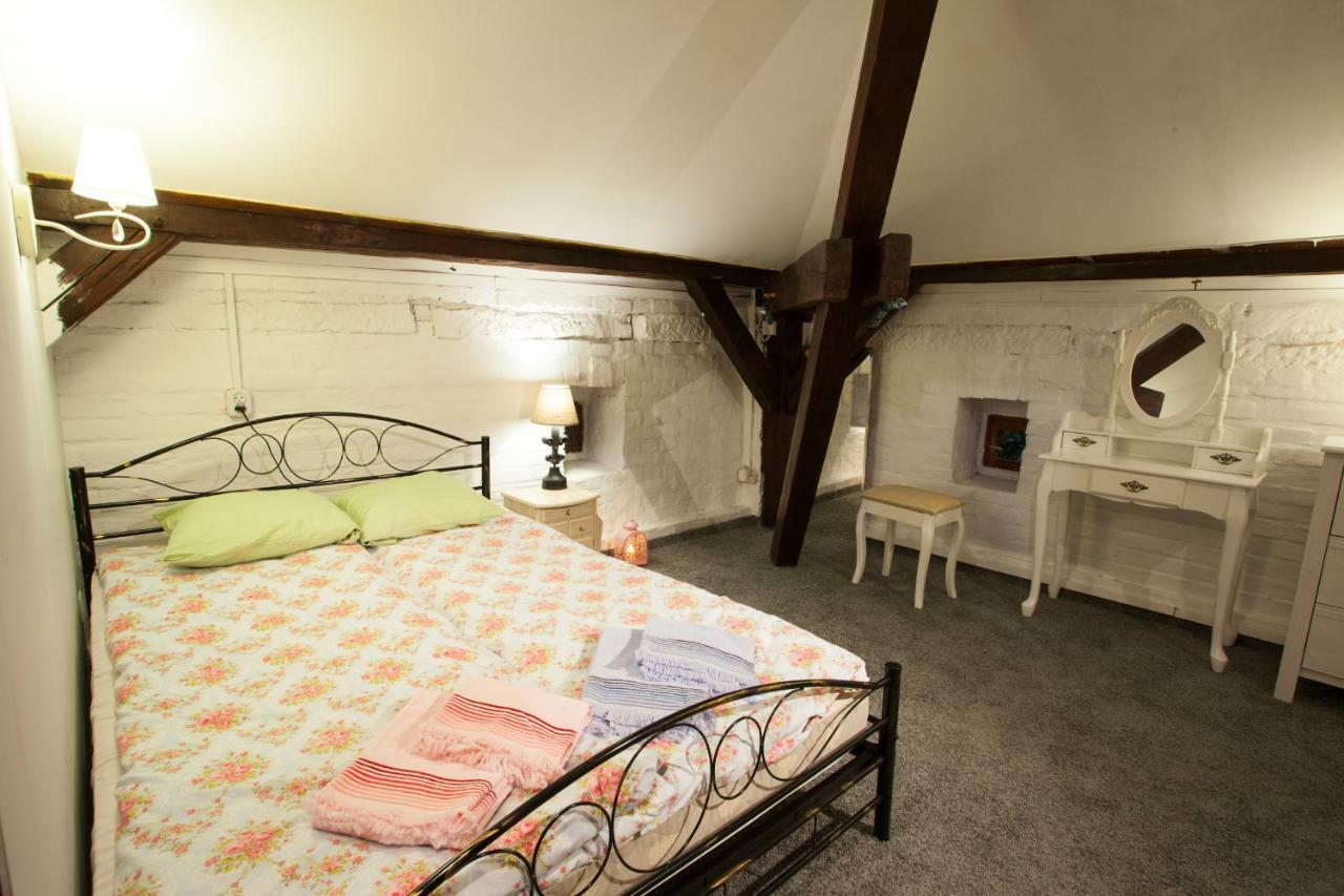 Locomotive Hostel Wrocław Eksteriør bilde
