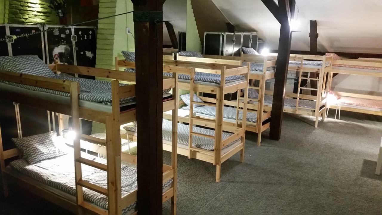 Locomotive Hostel Wrocław Eksteriør bilde
