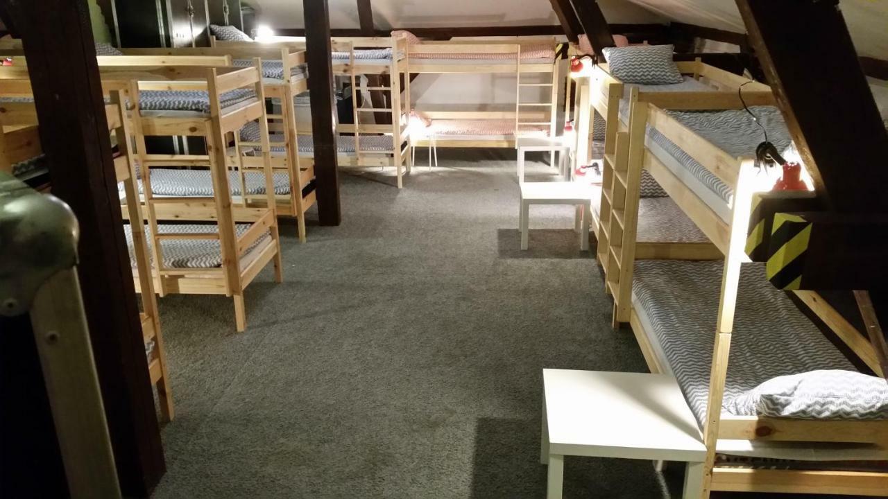 Locomotive Hostel Wrocław Eksteriør bilde
